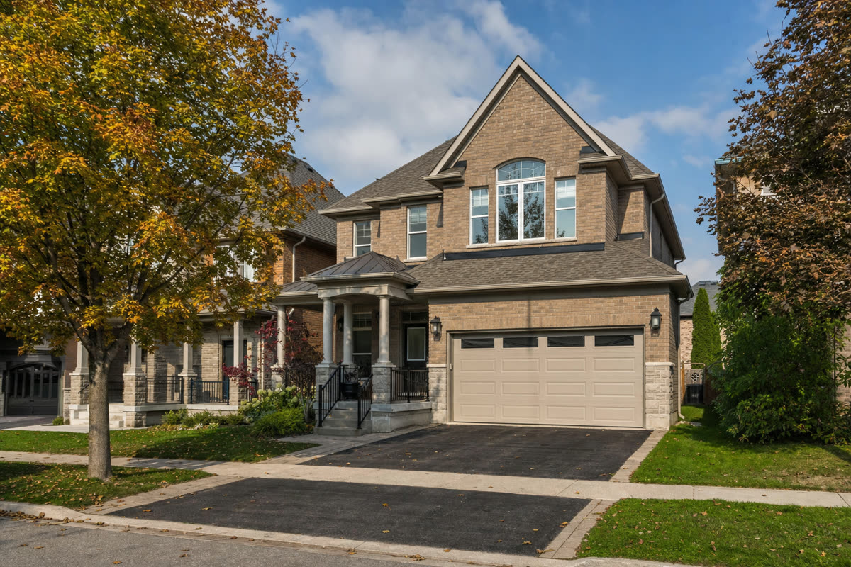 Garage door repair service in Rockland, Ontario – DPS Garage Doors