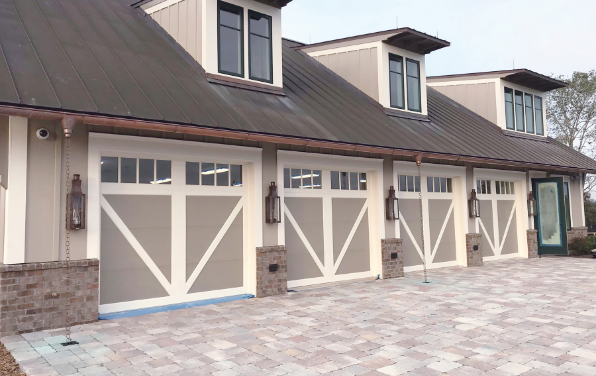Richards-Wilcox Echo Ridge L138ER carriage house garage door